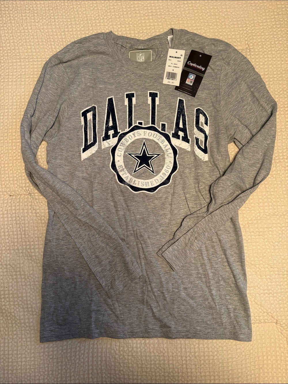 Lightweight long sleeve Dallas Cowboys shirt, size small
